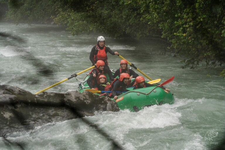 Rafting sous la pluie
